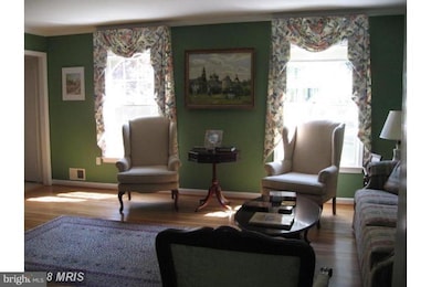 7722 Bridle Path Ln, McLean, VA 22102 - photo 3