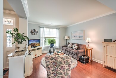 004_LIVING ROOM