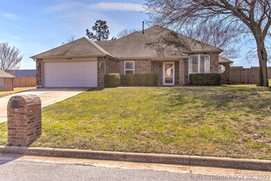 Beautiful ranch style home with new windows and fu