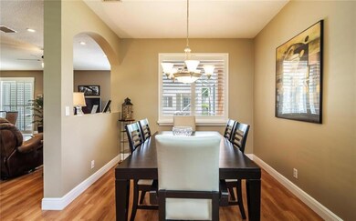 Dining room has opening to the family room, planta