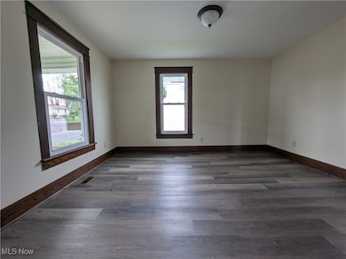 810 Pine St, Coshocton, OH 43812 - photo 4