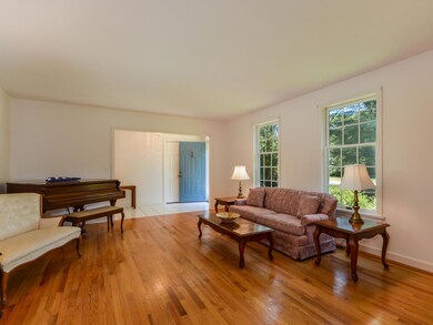 narrows way livingroom