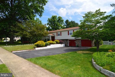 102 Michele Dr, Reading, PA 19606 - photo 3
