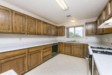 006_Kitchen