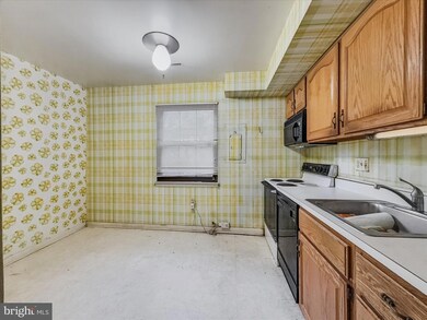 13 Cornbury Ct, Owings Mills, MD 21117 - photo 5