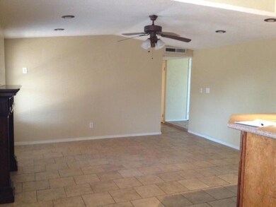 1604 Vista de Oro Dr, El Paso, TX 79935 - photo 3