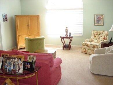 851 Havenshire Rd unit 3, Naperville, IL 60565 - photo 2