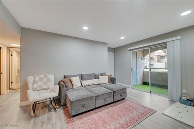 5260 Mission Monterey Ln unit 105, Las Vegas, NV 89107 - photo 6