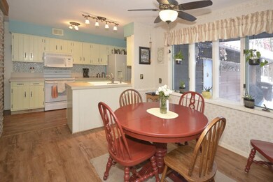 1237 2nd St_06