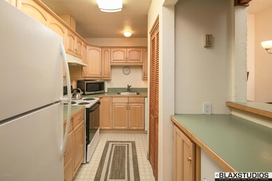 006-Kitchen (1 of 2)