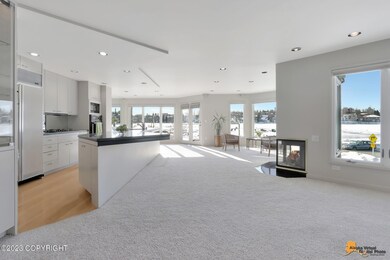 Light and Bright Main Living Area
