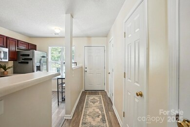 8130 Rudolph Rd, Charlotte, NC 28216 - photo 4