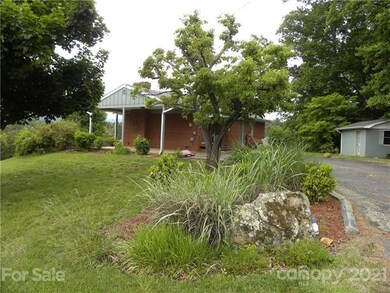 25 Sprinkle Dr, Leicester, NC 28748 - photo 6