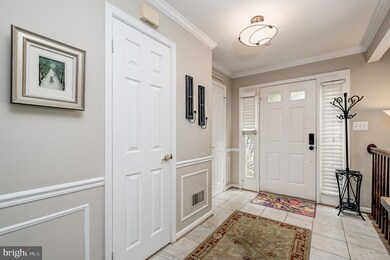 10933 Brewer House Rd, Rockville, MD 20852 - photo 5