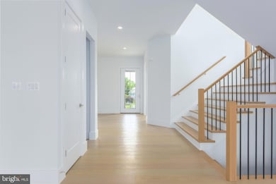 1349 Monitor Ln, McLean, VA 22101 - photo 3