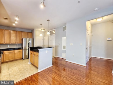 2665 Prosperity Ave unit 143, Fairfax, VA 22031 - photo 5