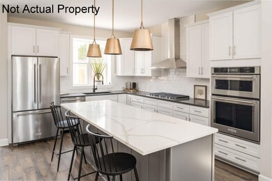 1217 Cromartie Ln, Columbus, OH 43201 - photo 4