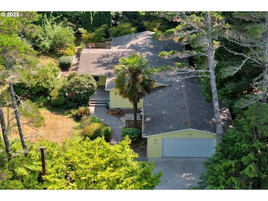 4898 S Loftus Rd, Florence, OR 97439 - photo 2