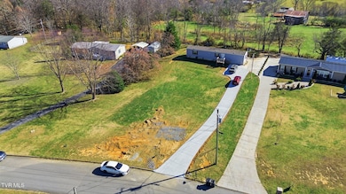 365 Roaming Dr, Chuckey, TN 37641 - photo 4