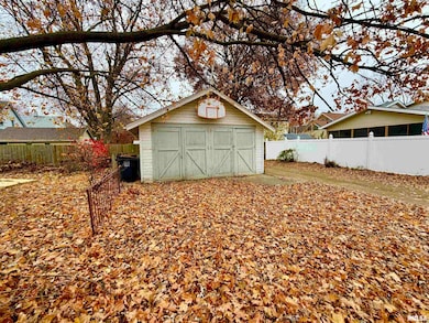 1402 28th Ave, Moline, IL 61265 - photo 3