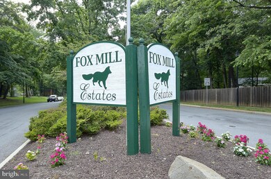 2647 Quincy Adams Dr, Herndon, VA 20171 - photo 5