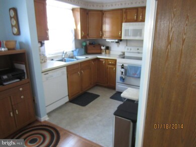 242 Lily Ct, Hagerstown, MD 21740 - photo 7