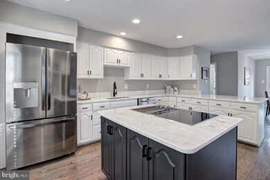 5803 Hampton Forest Way, Fairfax, VA 22030 - photo 4