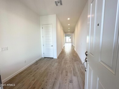3 - Foyer