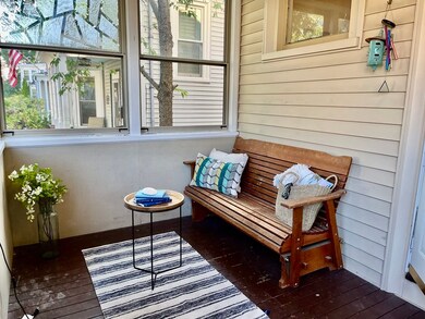 40 Hampden St, Swampscott, MA 01907 - photo 2