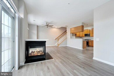 1838 Cedar Cove Way unit 201, Woodbridge, VA 22191 - photo 7