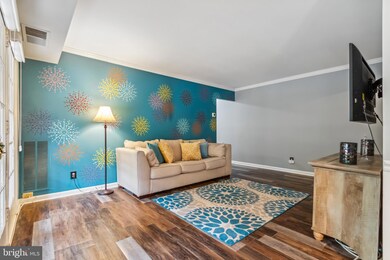 3814 Lyndhurst Dr unit 201, Fairfax, VA 22031 - photo 3