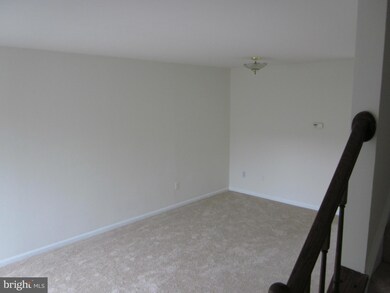 332 Lancaster Square unit 332, Sterling, VA 20164 - photo 2