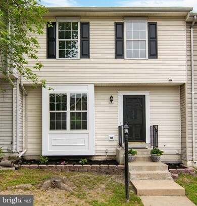 306 Potomac Hills Dr, Stafford, VA 22554 - photo 2