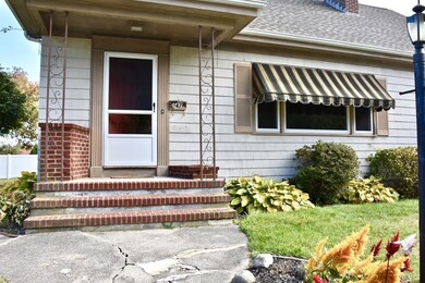 47 Bolton Rd, South Dartmouth, MA 02748 - photo 4