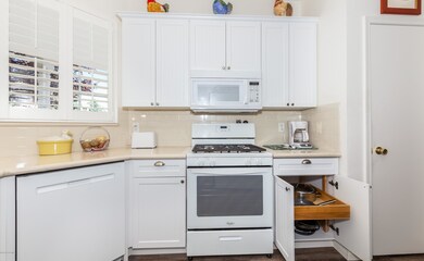 006_Kitchen