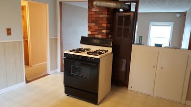 18 Wachusett St unit 2, Franklin, MA 02038 - photo 4