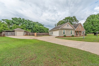 Detached Garage