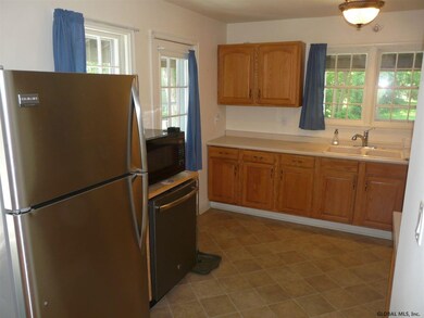 88 Columbia Turnpike, Rensselaer, NY 12144 - photo 5