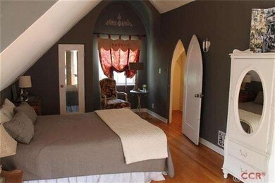 Private guest suite on second story. Notice the ch
