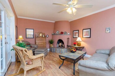 5502 family room