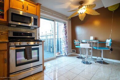 31 Hemlock Ct unit 156, Staten Island, NY 10309 - photo 6