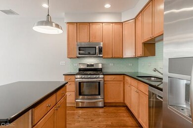 1750 N Campbell Ave unit C, Chicago, IL 60647 - photo 5