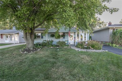 303 Erieview Blvd, Sheffield Lake, OH 44054 - photo 2