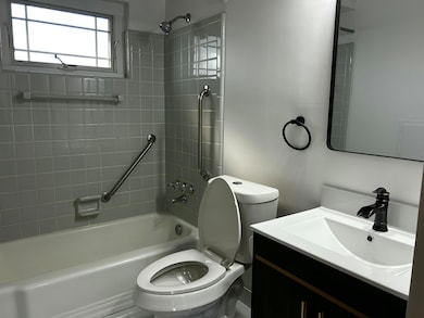 1641 Fairview Ave, Royal Oak, MI 48073 - photo 4