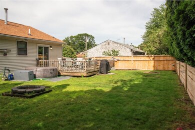 25 Irving St, Cranston, RI 02910 - photo 2