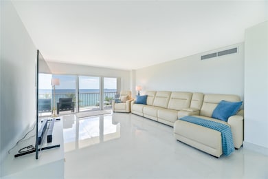 1021 Hillsboro Mile unit 308, Hillsboro Beach, FL 33062 - photo 4