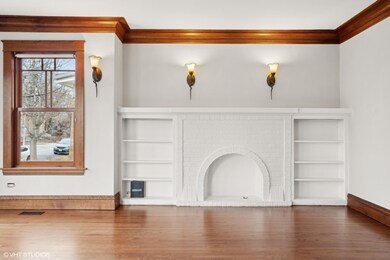 6645 N Washtenaw Ave, Chicago, IL 60645 - photo 4