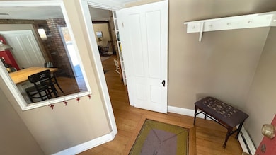 281 Old County Ln, Readsboro, VT 05350 - photo 6