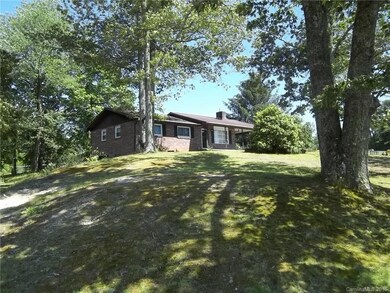 83 Riley Ln, Flat Rock, NC 28731 - photo 3