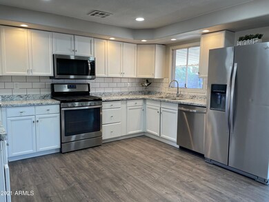 6402 W Monte Vista Rd, Phoenix, AZ 85035 - photo 6